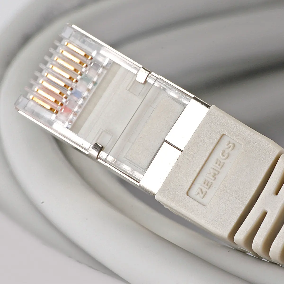 Zemecs_T228ZXY_Cat6_FUTP_Patch_Cords_3